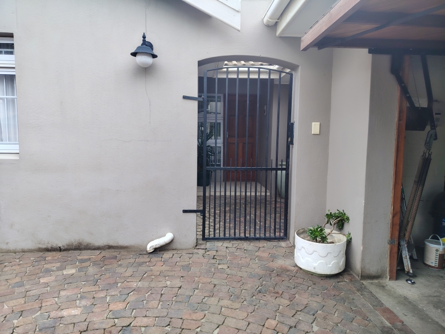 3 Bedroom Property for Sale in Fairview Golf Estate Western Cape